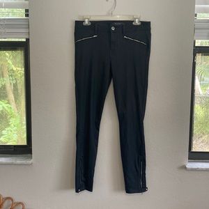 Super sexy skinny pants! Just WOW!